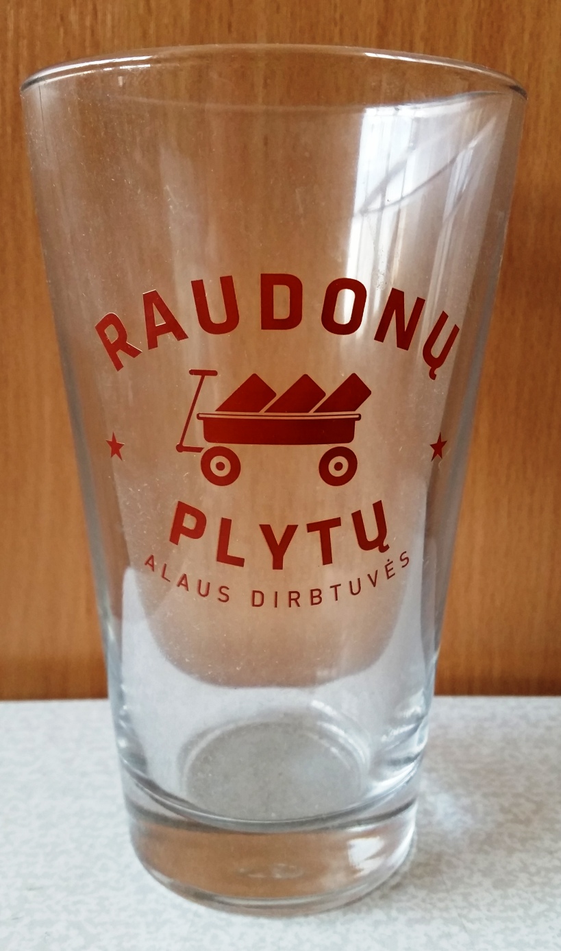 Raudonu plytu 01